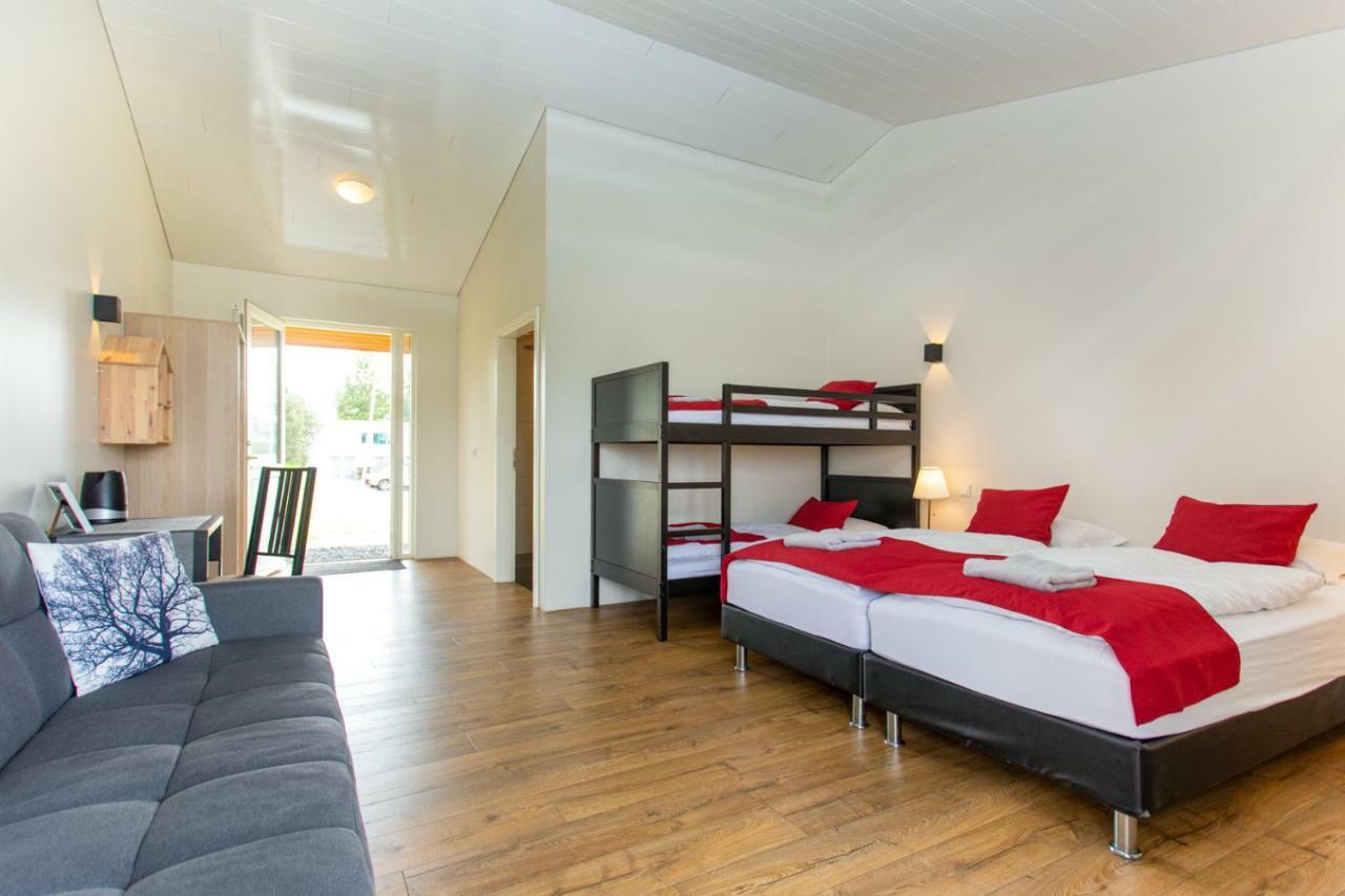 Guesthouse Флудир Екстериор снимка